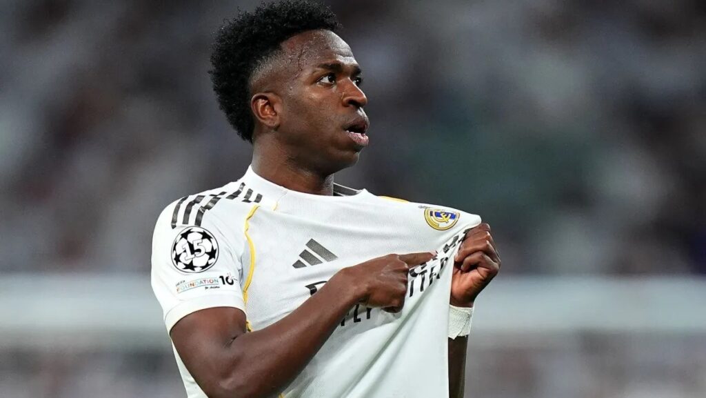 Vinicius Junior comemora gol contra o Benfica (Foto: Angel Martinez/Getty Images)
