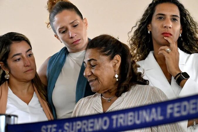 2026.Terceira Sessão do julgamento do caso Marielle Franco no STF. Marinete Silva, mãe de Mariele, com a filha Aniele e as viúvas, Agatha Arnaus e Monica Benício. - (crédito: Carlos Vieira/CB/ DA Press)
