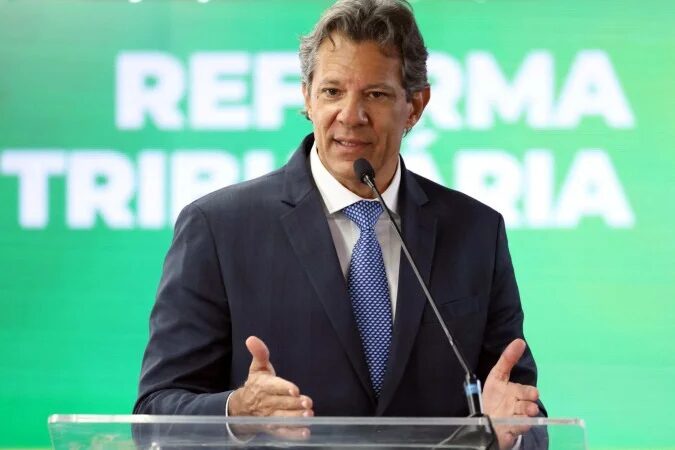 Presidente Lula e ala do PT defendem que Haddad concorra ao governo de São Paulo - (crédito: Valter Campanato/Agência Brasil)