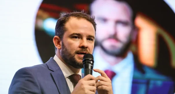 Lula confirma Dario Durigan como novo ministro da Fazenda
