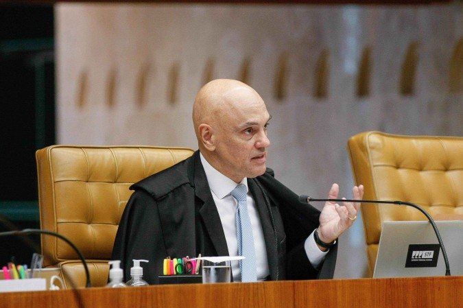 Moraes proíbe drones perto da casa de Bolsonaro em Brasília