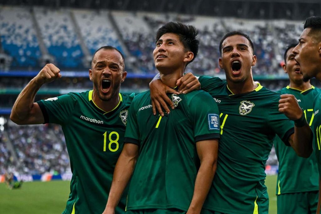 Miguelito marcou o gol da classificação boliviana (Foto: Divulgação/FBF)