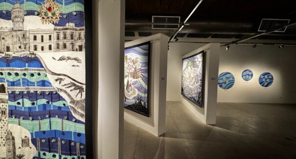 Exposição “Fio d’água” estreia com proposta imersiva sobre o futuro dos oceanos