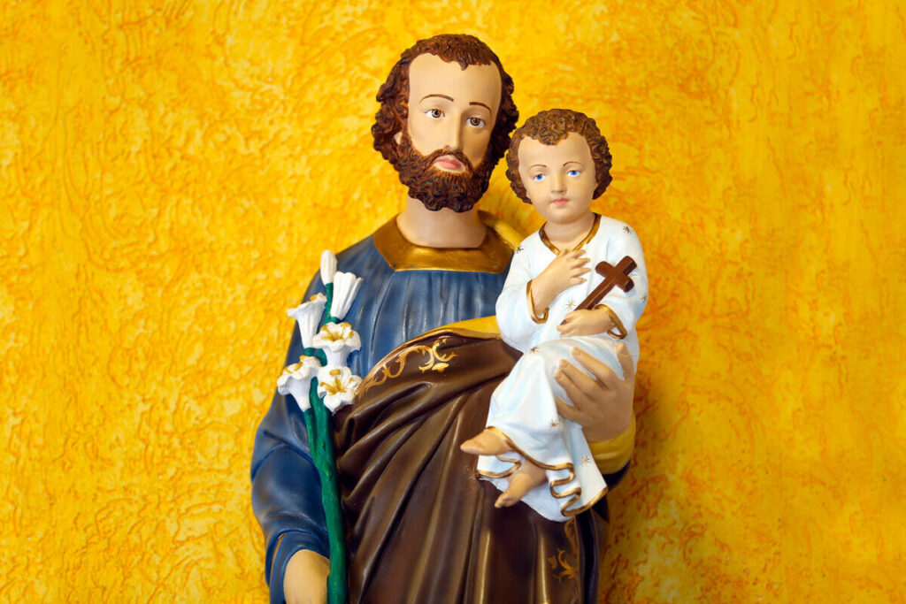Conforme as escrituras, São José é conhecido como um homem justo e trabalhador dedicado (Imagem: Sidney de Almeida | Shutterstock)

