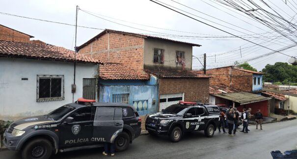 SENARC apreende arsenal de uso restrito e prende dois suspeitos na região do Itaqui-Bacanga