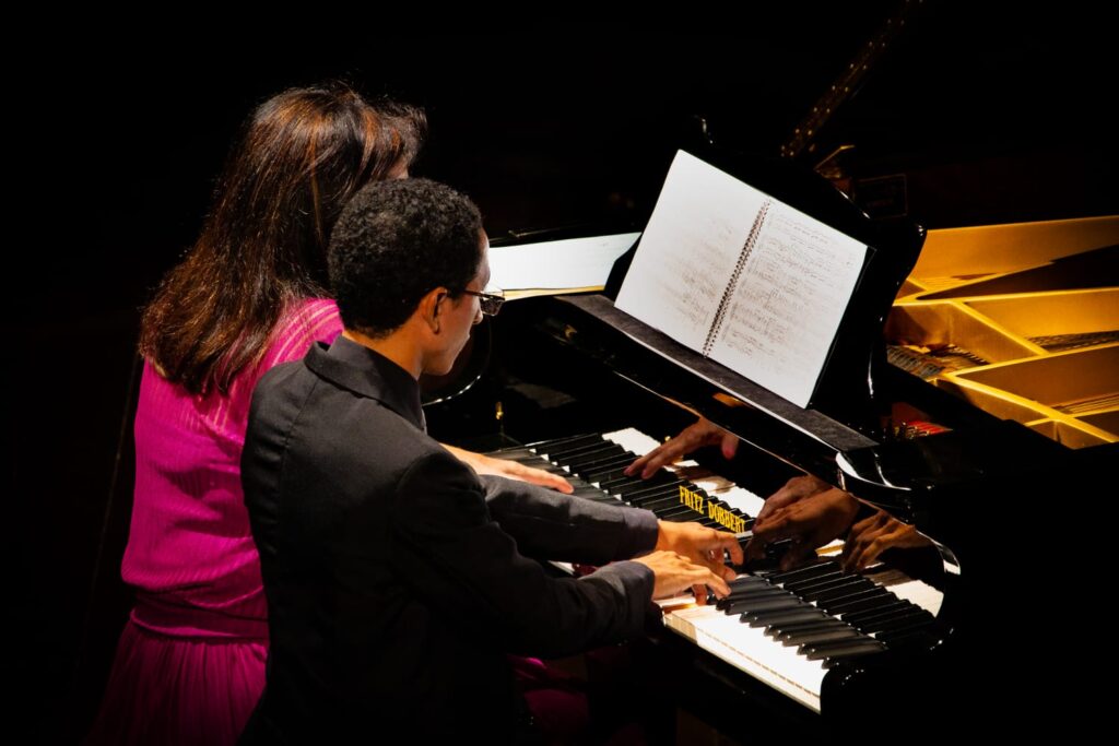 Recital de Piano será realizado nesta quinta-feira (12), no Teatro João do Vale, reunindo estudantes e músicos convidados em uma noite dedicada à música instrumental em São Luís. Foto: Divulgação
