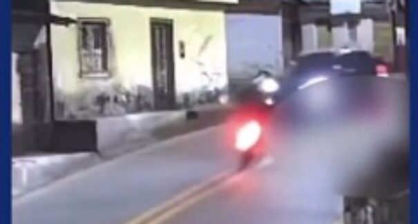Vídeo: motociclista invade contramão e sofre grave acidente na Vila Palmeira, em São Luís