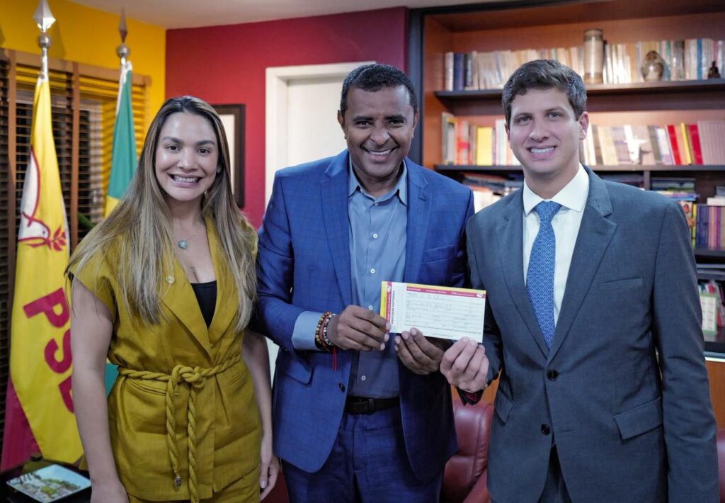 Senadora Ana Paula Lobato, Fabio Câmara e o presidente nacional do PSB, João Campos (Foto: Divulgação)