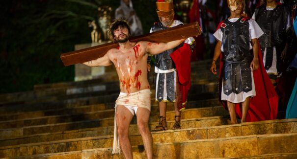 Maranhenses encontram na Paixão de Cristo de Floriano uma experiência de fé, cultura e viagem