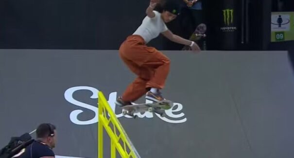 Rayssa Leal avança à semifinal do Mundial de Skate Street em SP