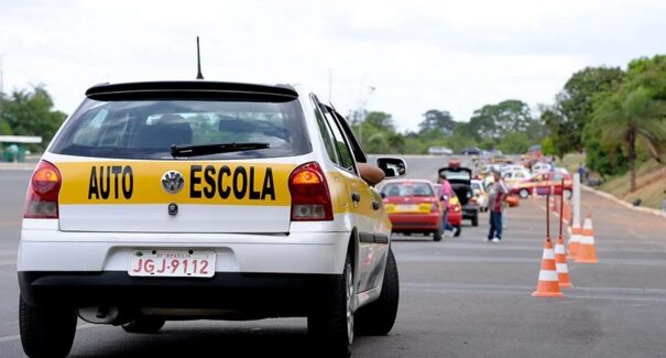 Fim da baliza e carro automático: confira as novas regras para tirar CNH no Maranhão