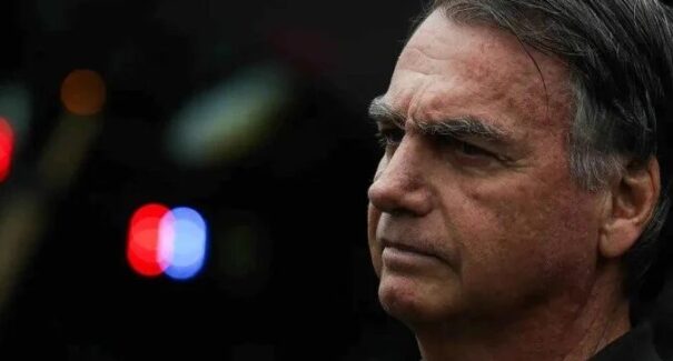 Defesa volta a pedir prisão domiciliar para Bolsonaro por motivos de saúde