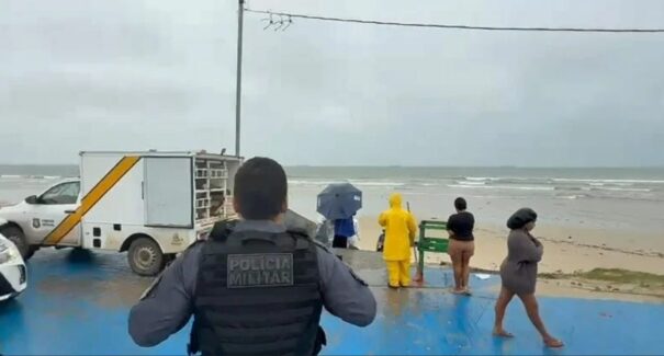 Corpo é encontrado boiando na maré da praia do Olho d’Água, em São Luís