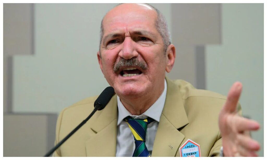 “O nosso petróleo está parado”, diz Aldo Rebelo