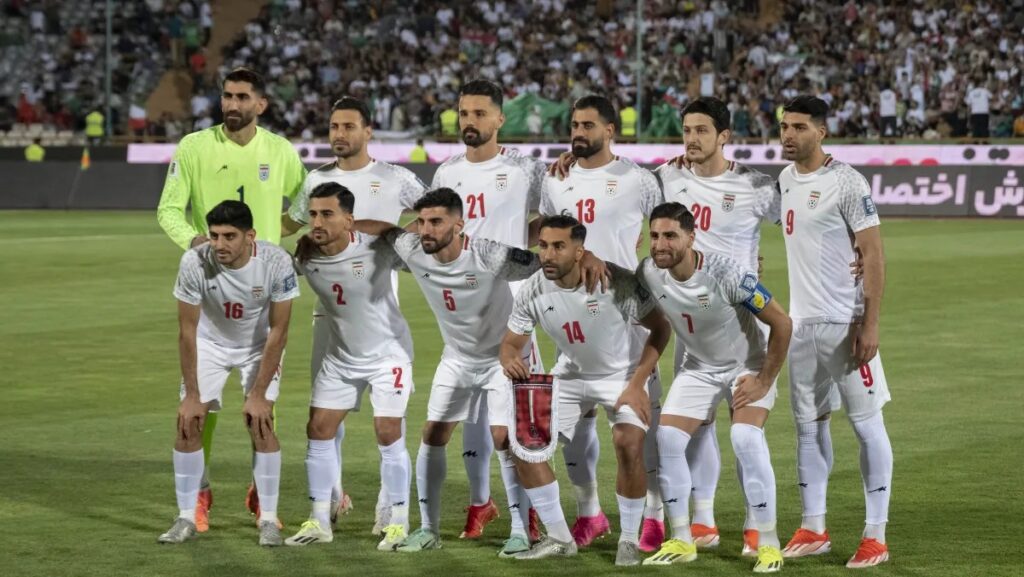Irã garantiu vaga na Copa do Mundo de 2026 (Foto: Morteza Nikoubazl/NurPhoto via Getty Images)