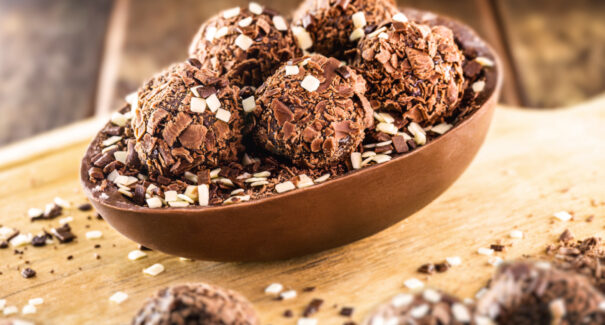 Ovo de Páscoa de colher: 7 receitas caseiras fáceis de fazer