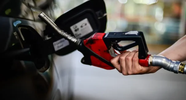 Reajuste do diesel expõe fragilidades do mercado de combustíveis no Brasil, avalia federação