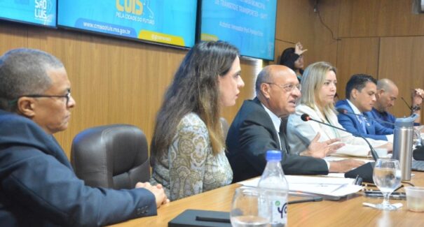 Crise no transporte público: titular da SMTT não comparece à audiência
