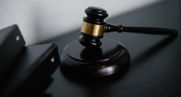 Concluso para despacho: o que significa no processo e o que muda no caminho do precatório