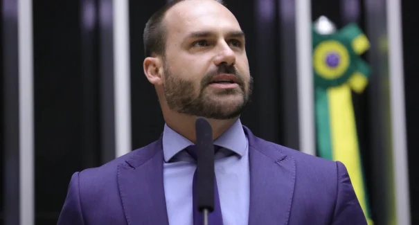 Eduardo Bolsonaro não comparece a interrogatório no STF