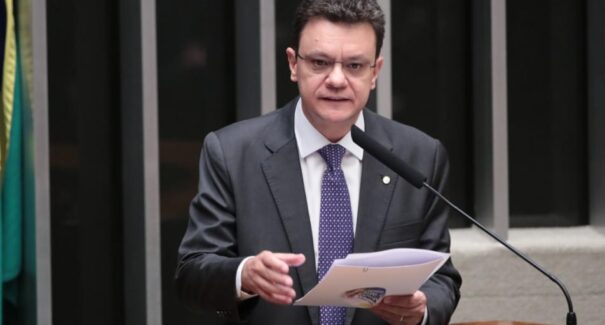 Odair Cunha é eleito como ministro no Tribunal de Contas da União