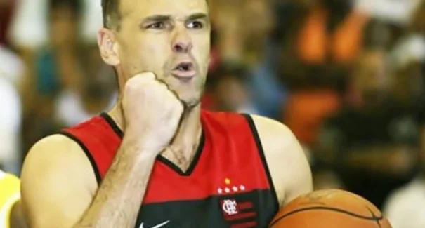 Flamengo aposenta camisa 14 em homenagem póstuma a Oscar Schmidt