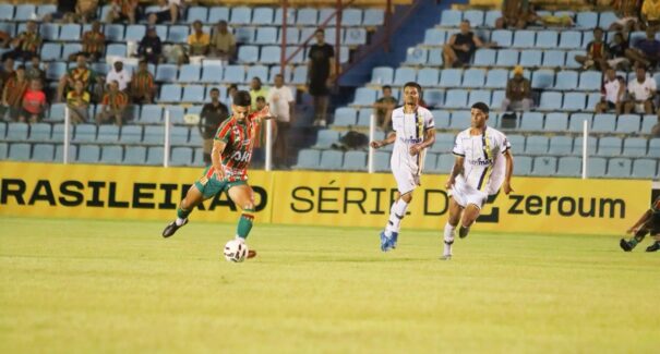 Sampaio perde pênalti e fica no empate com o IAPE no Municipal