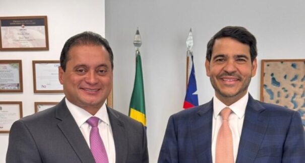 Senador Weverton apresenta relatório pela aprovação de Jorge Messias ao STF