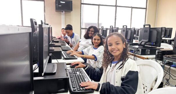 Maranhão amplia conectividade e já tem mais de 75% das escolas públicas com internet