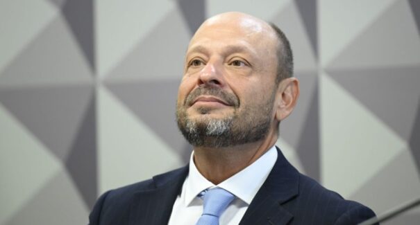 Saiba os motivos que levaram à demissão do presidente do INSS