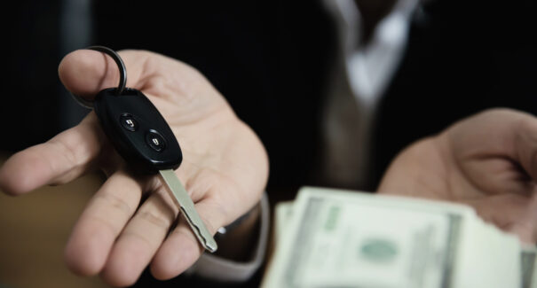 Como identificar lojas de confiança para vender e comprar carros usados?
