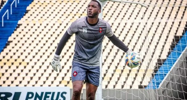 Sampaio Corrêa aposta em ex-goleiro do rival