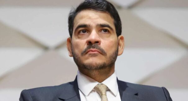 Rejeição de Jorge Messias ao STF evidencia fragilidade de Lula e crise institucional