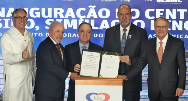 Lula sanciona lei que cria marco para vacinas e medicamentos contra o câncer