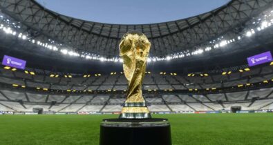 Segunda rodada da Copa do Mundo tem confrontos decisivos neste domingo