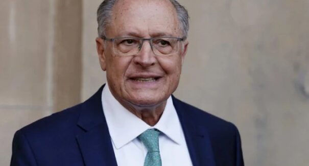 Alckmin lamenta rejeição de Messias e fala em “troca-troca” no Congresso