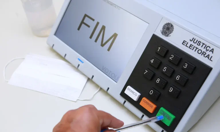TSE inicia nova etapa de testes para reforçar segurança das urnas eletrônicas