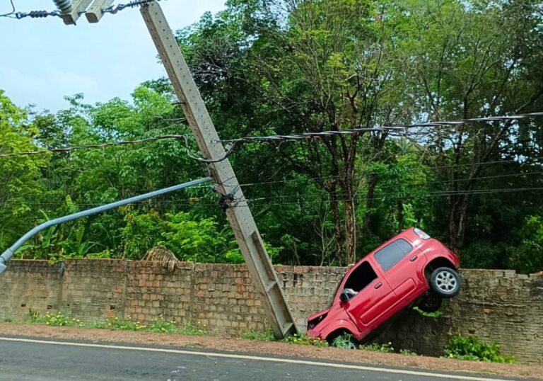 Maio Amarelo: colisões com postes causam interrupções de energia e reforçam alerta sobre direção segura