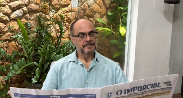 Papel e tela, tradição e memória