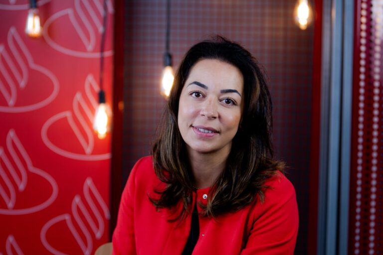 Santander e AWS lançam 2 mil bolsas de IA e nuvem para impulsionar startups do Maranhão