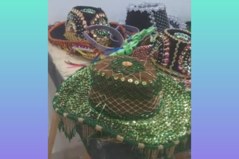 Galeria Trapiche sedia exposição e comercialização de chapéus bordados de Bumba-meu-boi