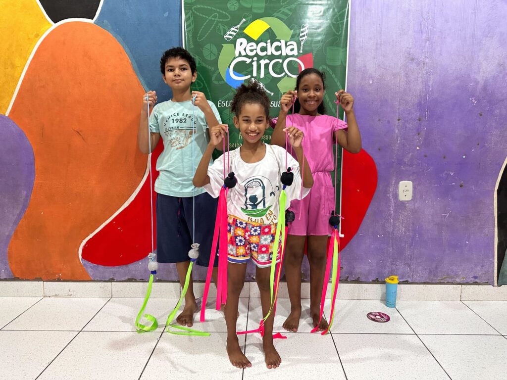 Circo, reciclagem e transformação social movimentam comunidades do Itaqui-Bacanga