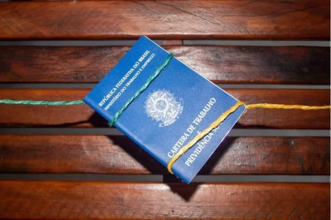 Nova regra da NR-1 torna saúde mental uma obrigação legal nas empresas brasileiras