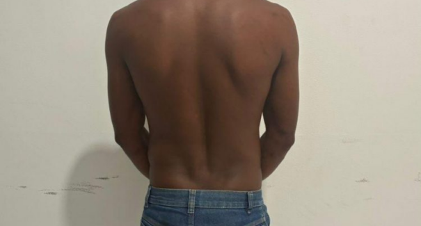 Homem vai à delegacia para registrar ocorrência e acaba preso em Bequimão