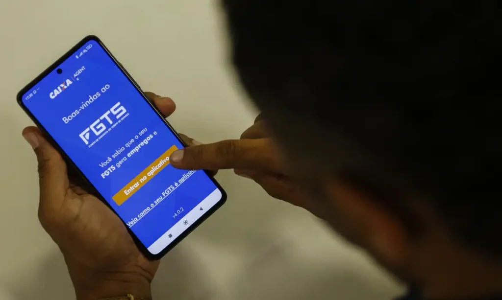Desenrola Brasil: uso do FGTS para pagar dívidas começa nesta segunda-feira (25)