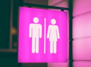 Justiça suspende lei que proibia mulheres trans em banheiros femininos em São Luís