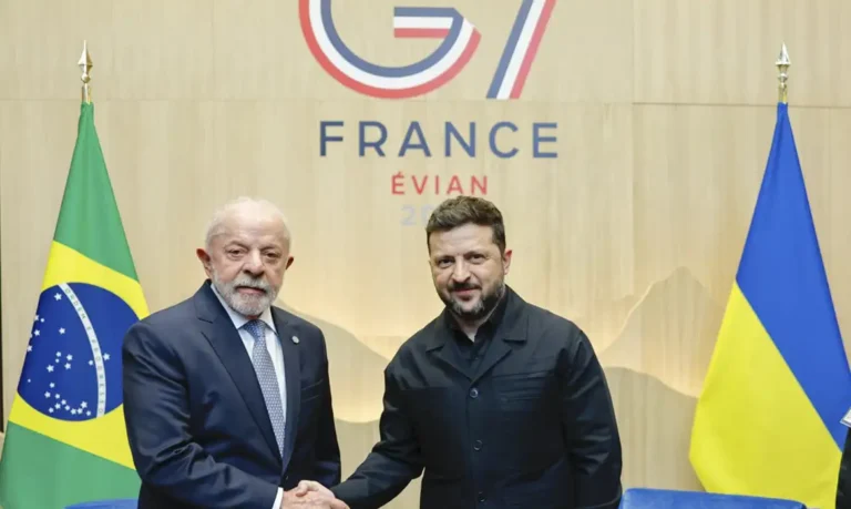 Lula e Zelensky discutem guerra na Ucrânia durante encontro na cúpula do G7