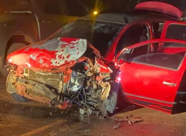 Bebê de dois meses morre e cinco pessoas ficam feridas em acidente entre carros em Balsas