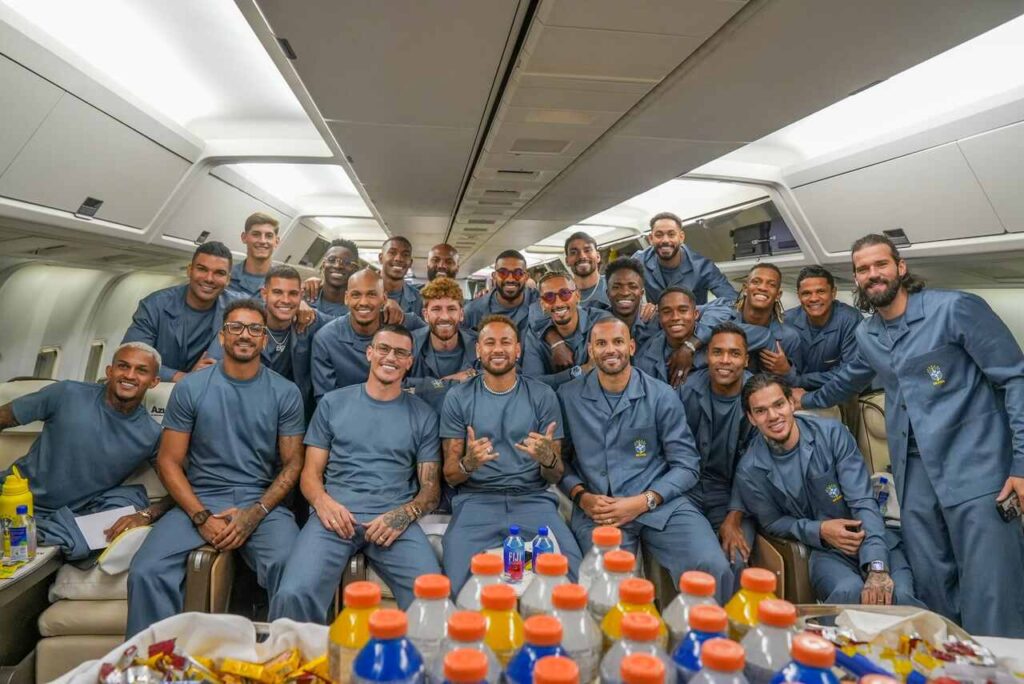 De Grey’s Anatomy a Julius: internautas não perdoam look de embarque da Seleção