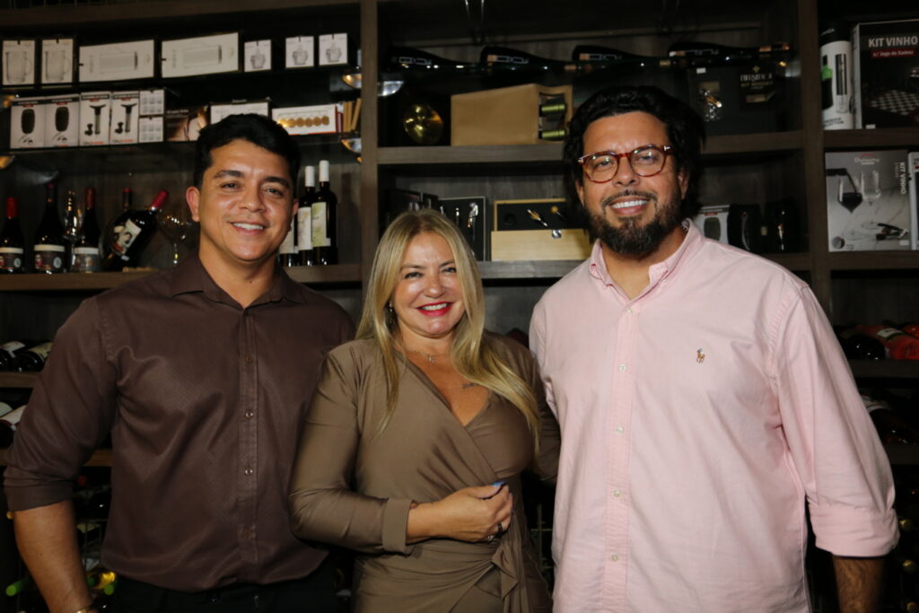 Villa do Vinho realiza noite libanesa